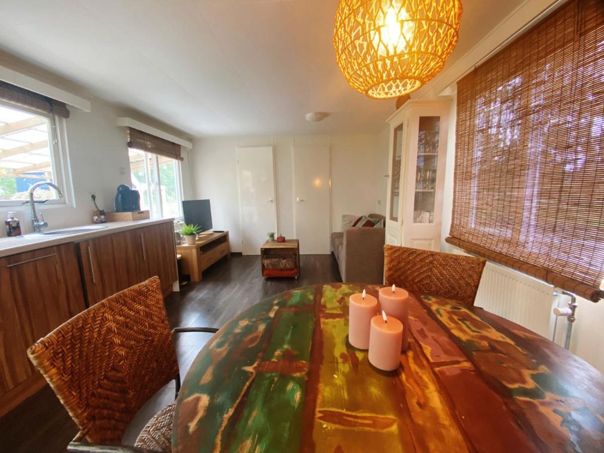 Chalet With Access To The Woods - No 147 Anloo エクステリア 写真